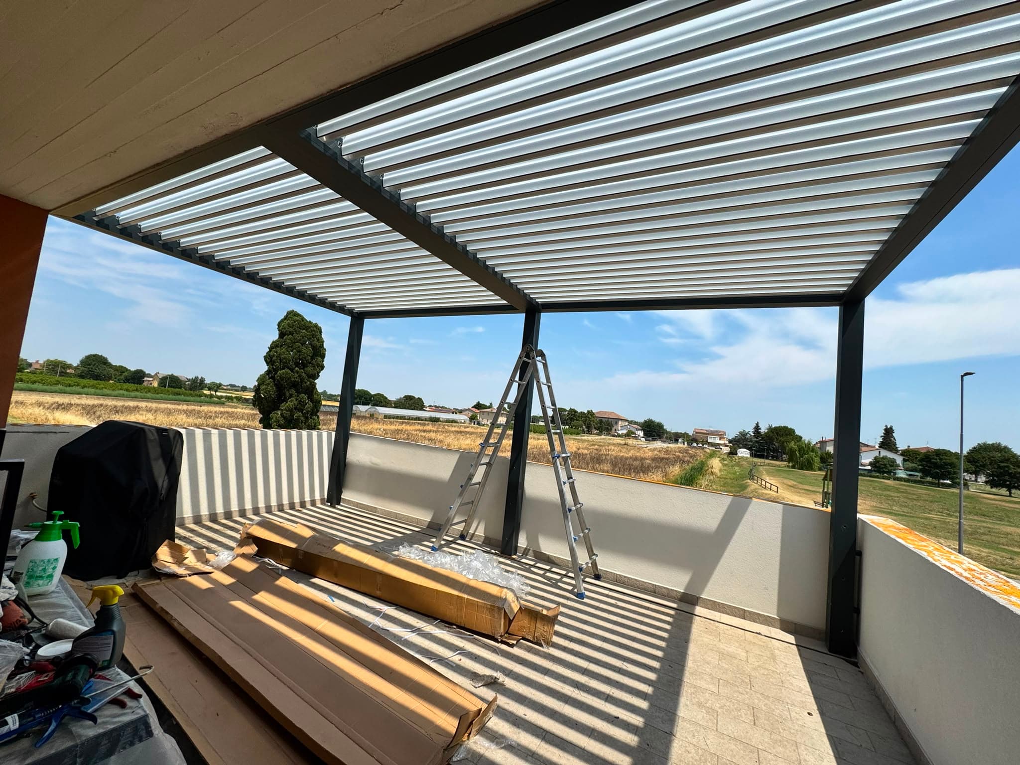 6.5*3.6m Gray and White Color Scheme Pergola project reference image